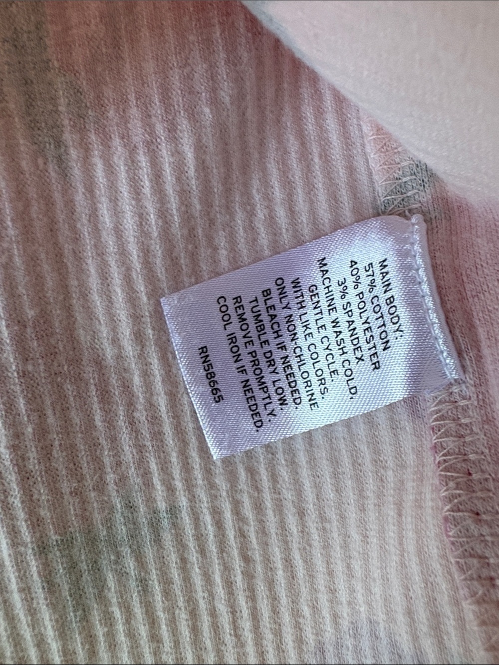 Tucker + Tate Pink Berry Print Top size 7 - Picture 4 of 5